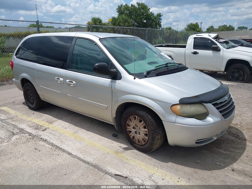 2C4GP44R25R124424 2005 Chrysler Town & Country Lx auction photo 1