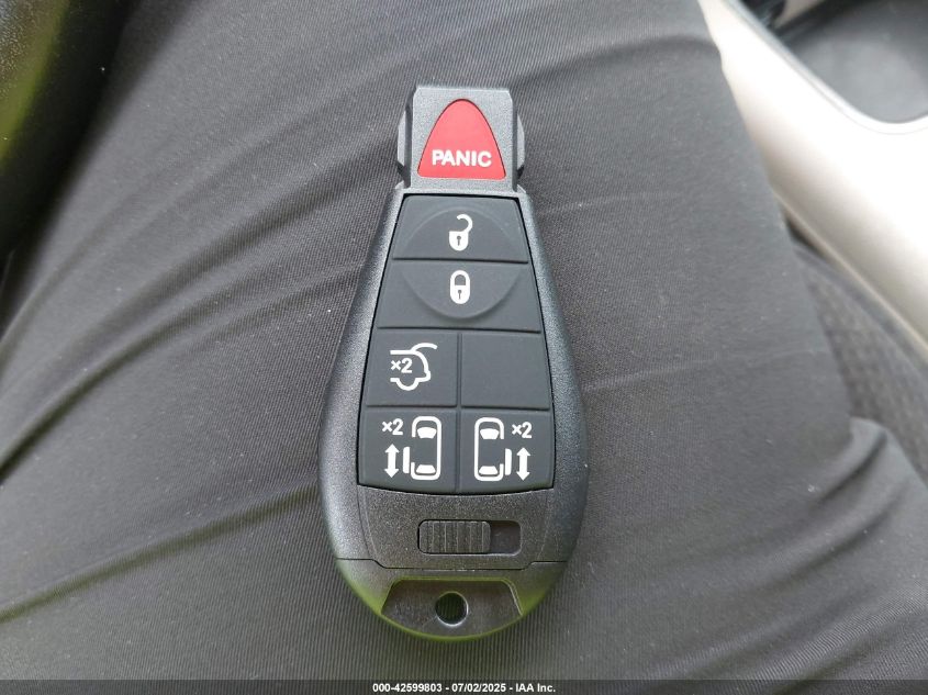 2013 Dodge Grand Caravan Sxt VIN: 2C4RDGCG3DR820744 Lot: 42599803