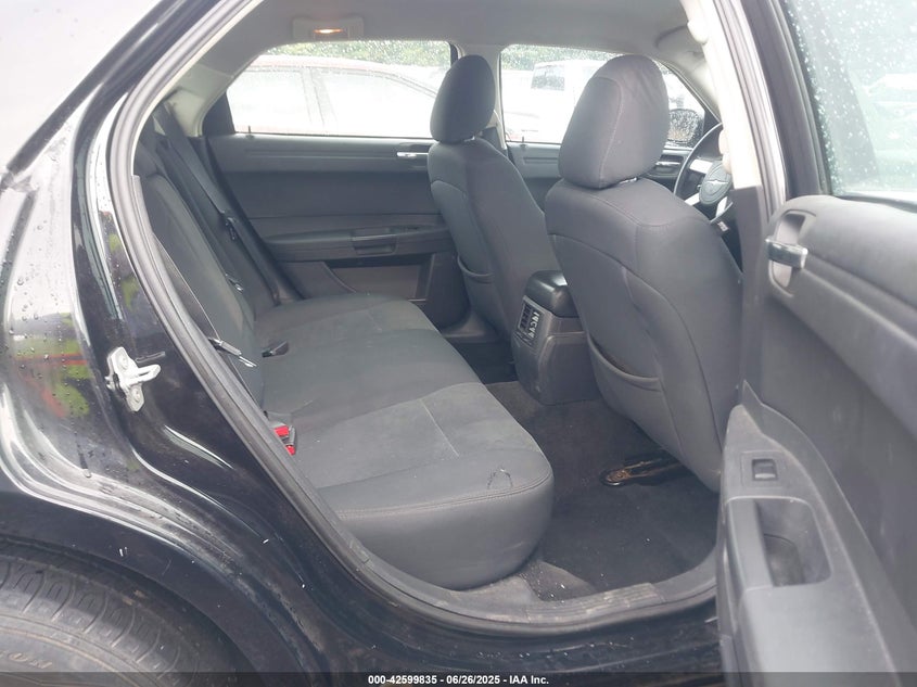 2008 CHRYSLER 300 VIN: 2C3LA43R48H160535