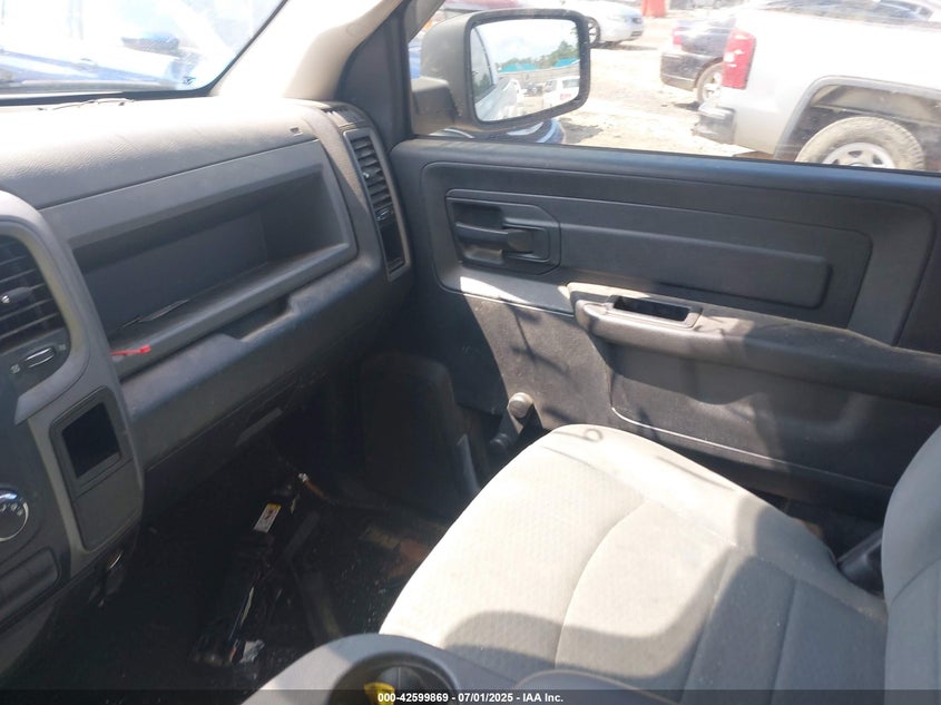 2015 RAM 1500 VIN: 3C6JR6AG7FG517204