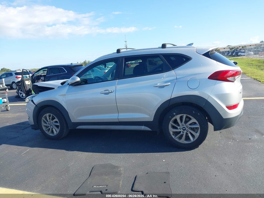 2018 HYUNDAI TUCSON SEL PLUS - KM8J33A44JU631922
