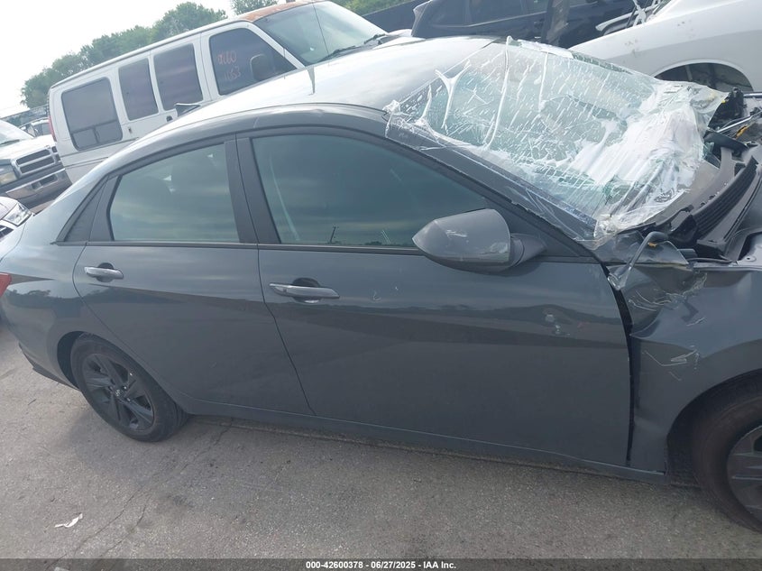 2023 HYUNDAI ELANTRA SEL - KMHLM4AG3PU619579