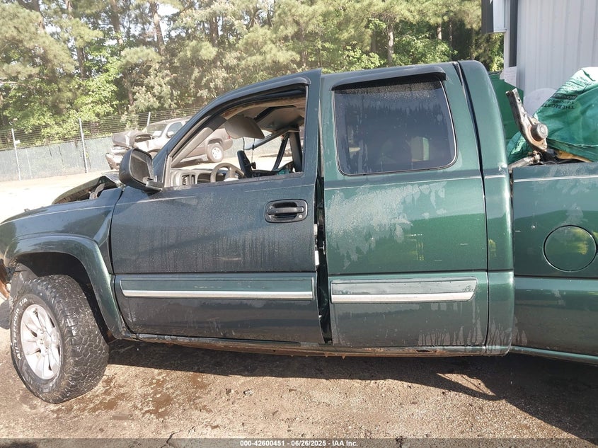 2004 Chevrolet Silverado 1500 Z71 VIN: 1GCEK19T84E256043 Lot: 42600451