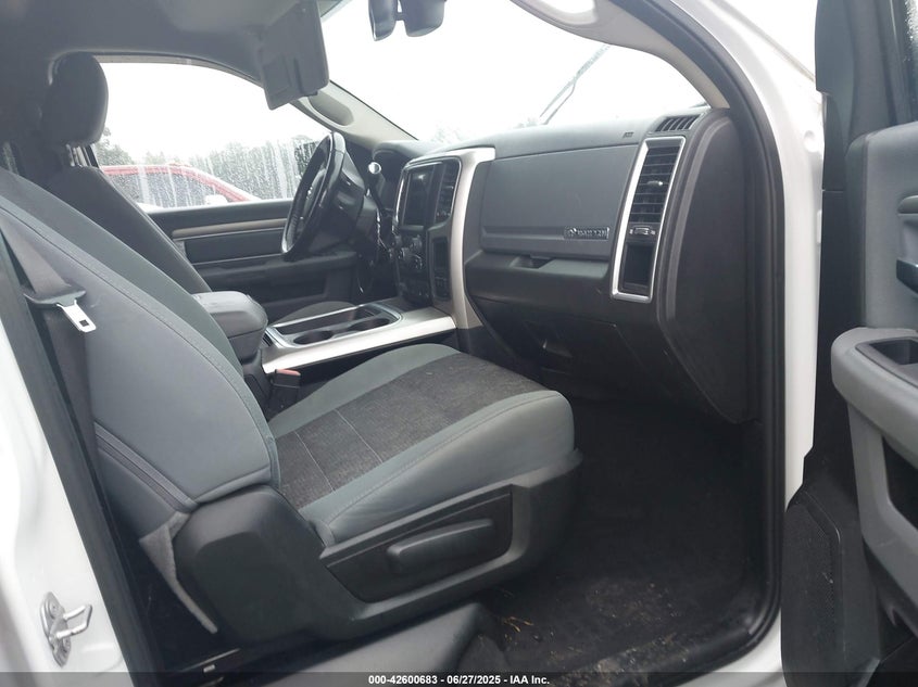 2018 RAM 2500 BIG HORN  4X4 6'4 BOX - 3C6UR5MJ4JG371416