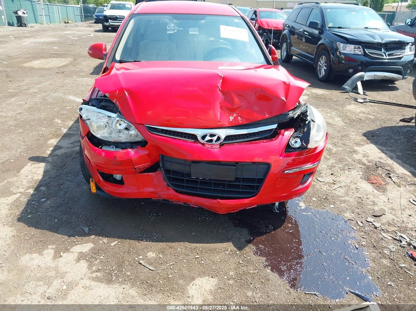 2011 HYUNDAI ELANTRA TOURING VIN: KMHDB8AE5BU088426