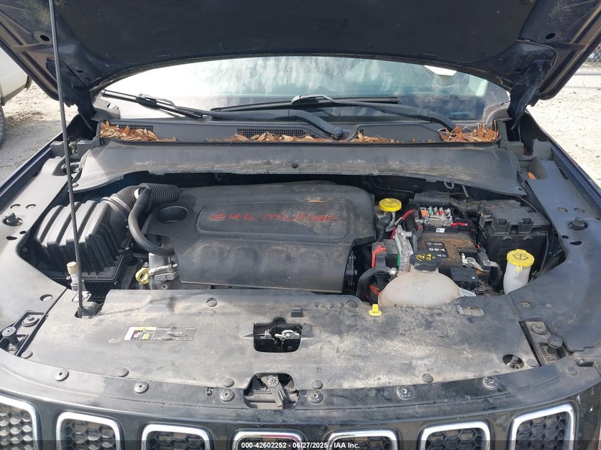 2018 JEEP COMPASS LATITUDE 4X4 - 3C4NJDBB4JT116122