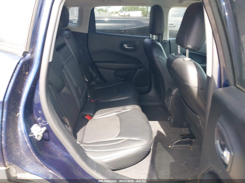 2018 JEEP COMPASS LATITUDE 4X4 - 3C4NJDBB4JT116122