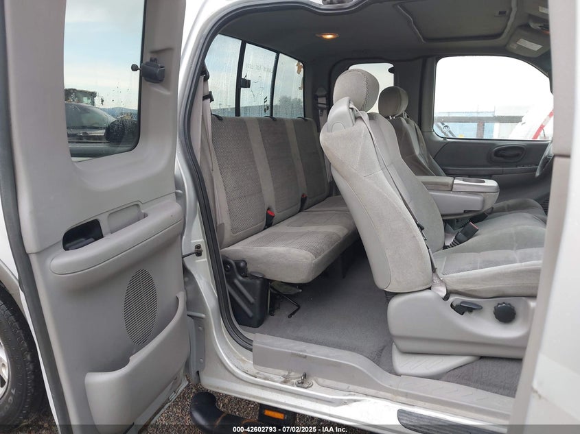 2002 Ford F-150 Lariat/Xl/Xlt VIN: 1FTRX18L02NA24442 Lot: 42602793