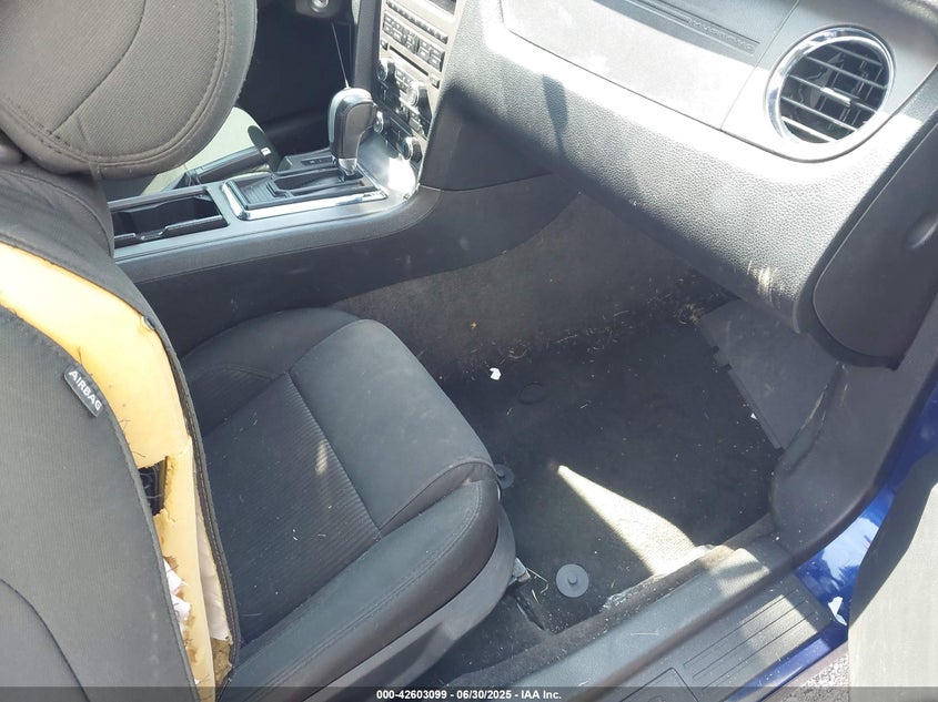 2014 FORD MUSTANG V6 - 1ZVBP8AM8E5287552