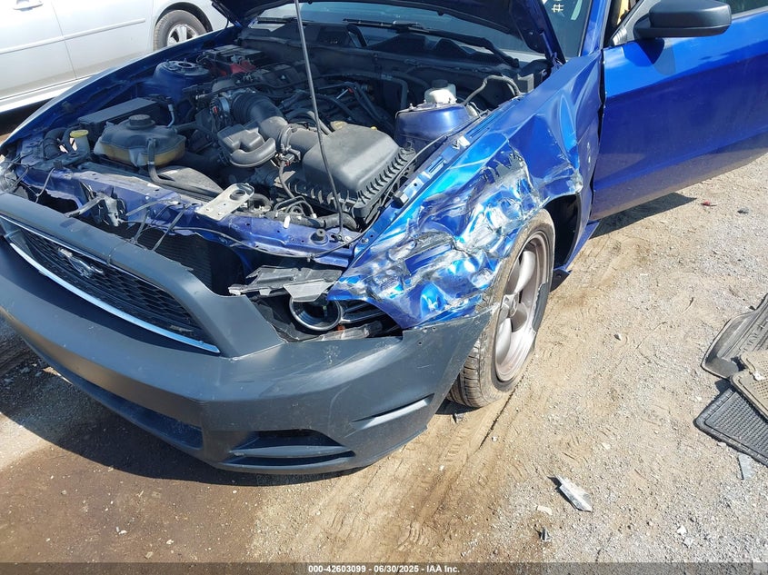 2014 FORD MUSTANG V6 - 1ZVBP8AM8E5287552