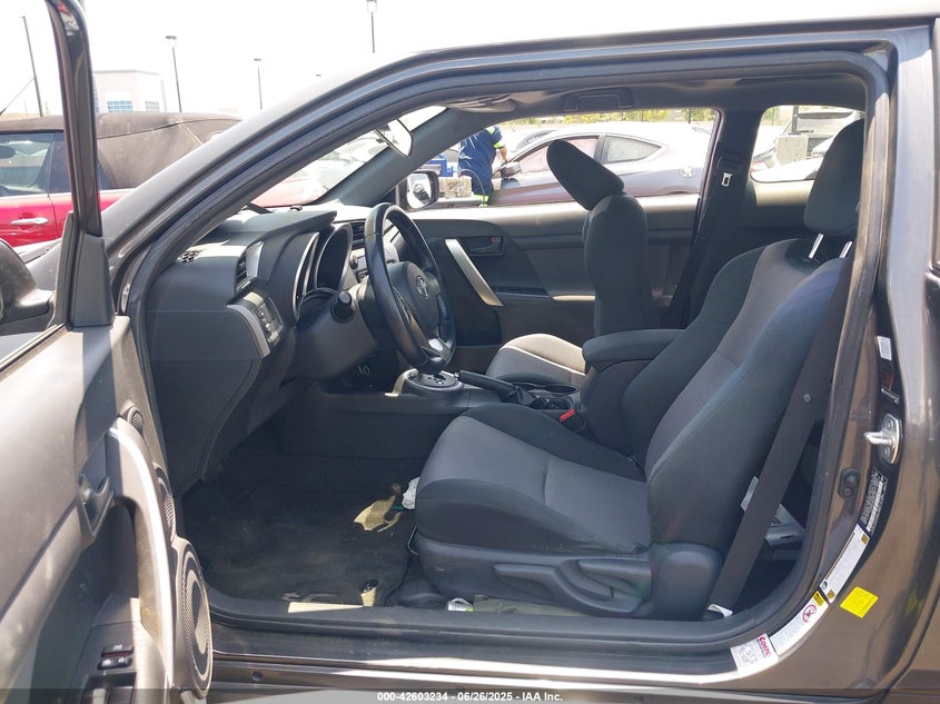 2014 TOYOTA SCION TC VIN: JTKJF5C73E3077551