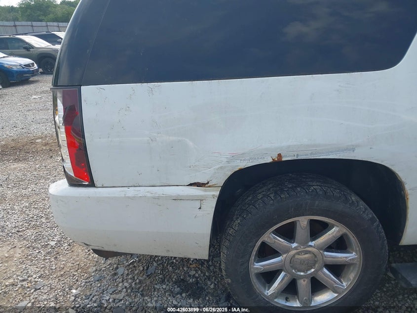 2007 GMC YUKON XL 1500 VIN: 1GKFK668X7J263450