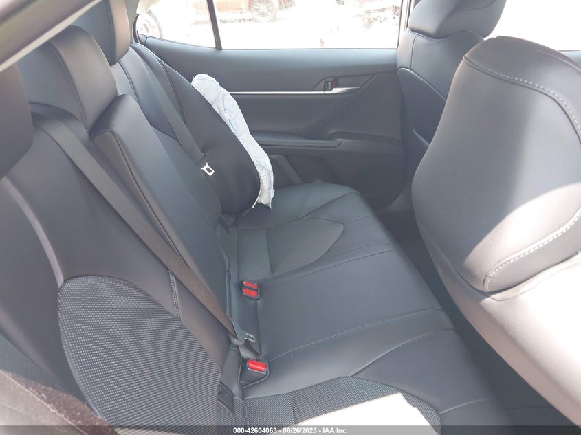 2022 TOYOTA CAMRY XLE - 4T1F11AK2NU710770