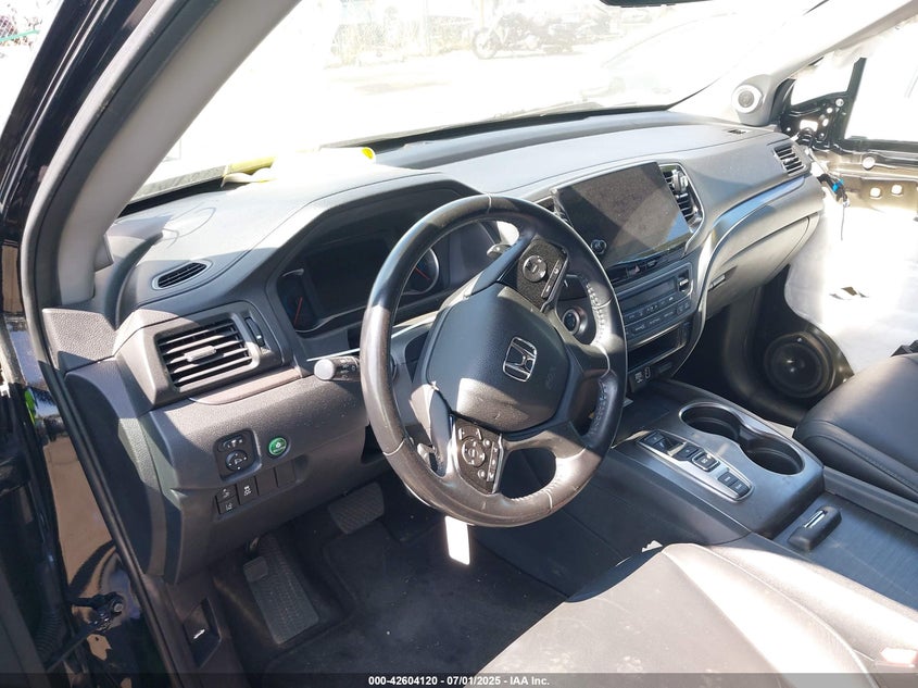 2022 HONDA PILOT VIN: 5FNYF5H24NB011709