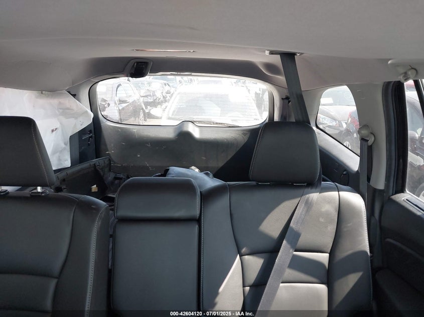 2022 HONDA PILOT VIN: 5FNYF5H24NB011709