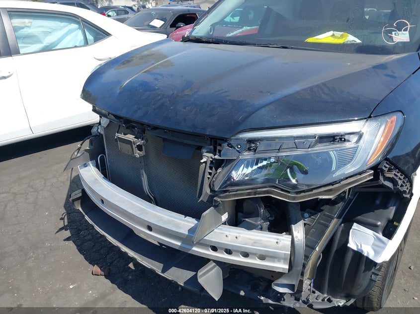 2022 HONDA PILOT VIN: 5FNYF5H24NB011709