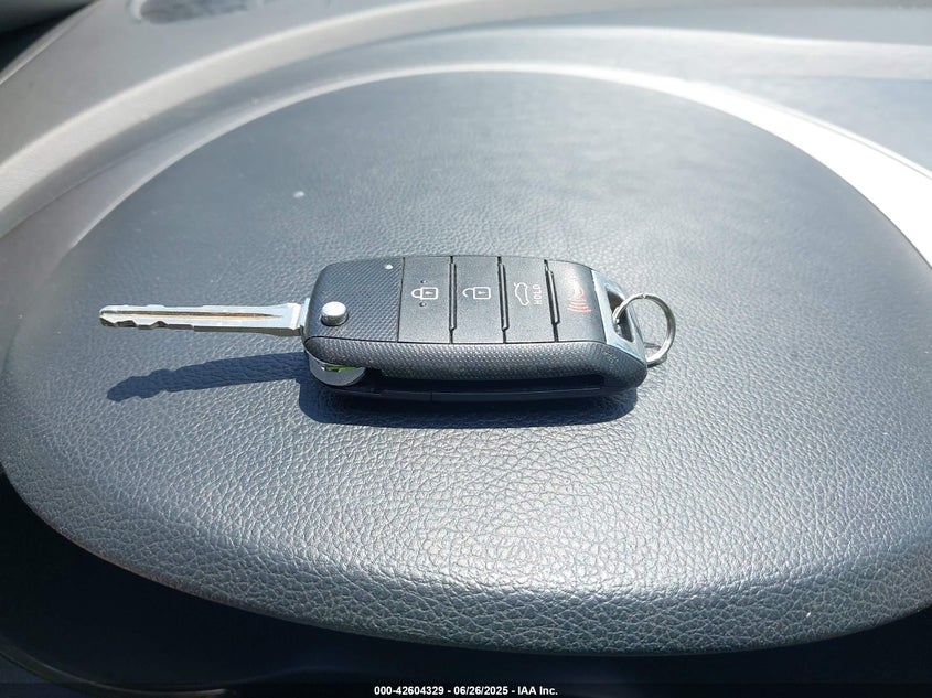 2017 KIA FORTE LX - 3KPFL4A74HE008559