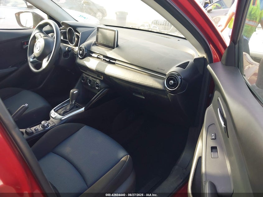VIN 3MYDLBYV2JY322653 2018 TOYOTA YARIS IA