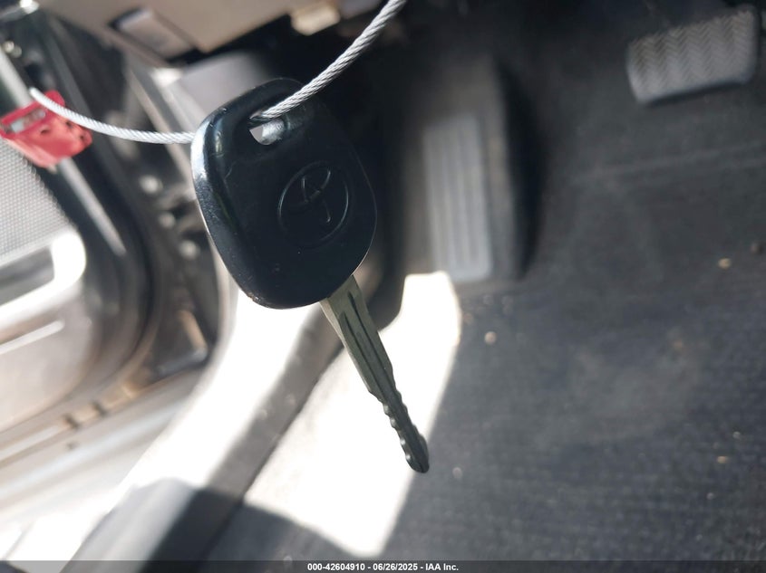 2015 TOYOTA RAV4 XLE - 2T3WFREV7FW169258