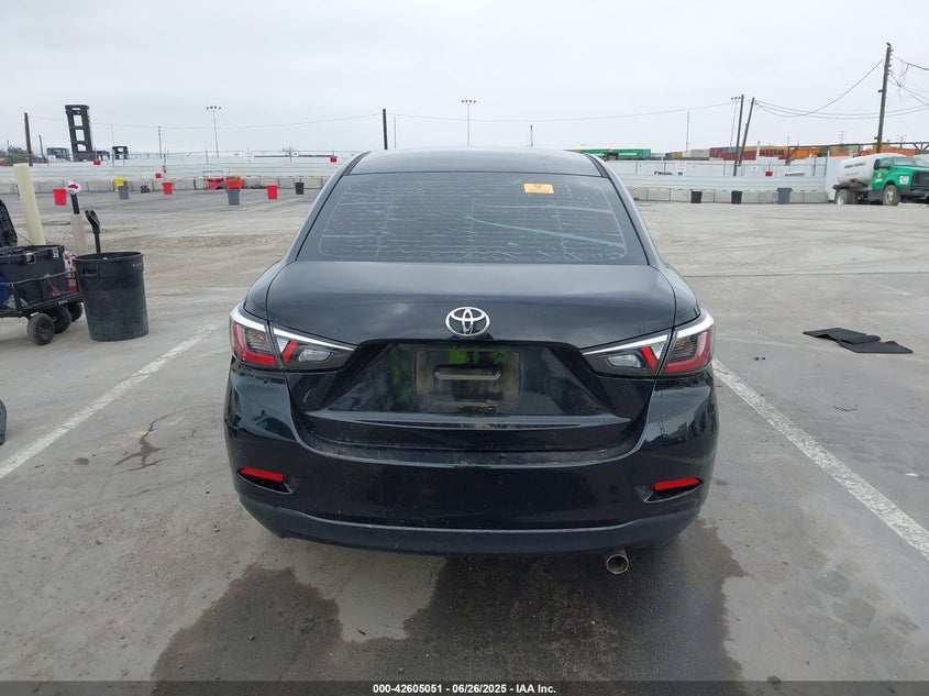 VIN 3MYDLBYV8HY184286 2017 TOYOTA YARIS IA
