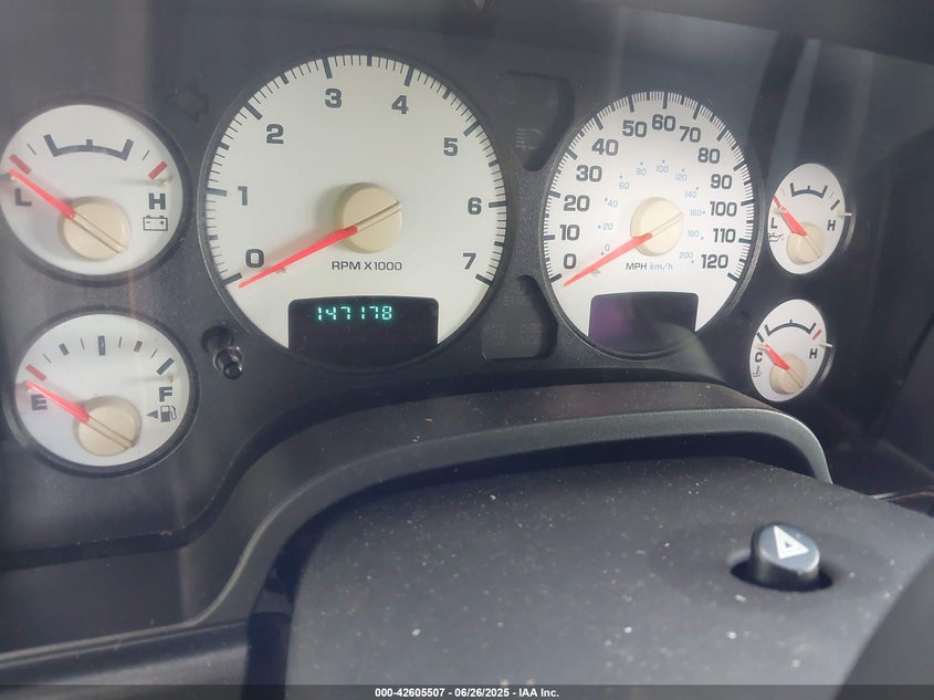 2002 Dodge Ram 1500 VIN: 1D7HA16K123132525 Lot: 42605507