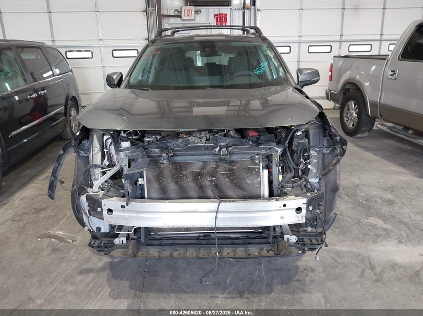 2021 TOYOTA RAV4 XLE - 2T3P1RFV8MW158476