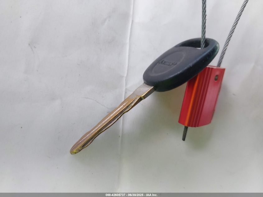 2005 Chevrolet Silverado 1500 Z71 VIN: 1GCEK19B55E255215 Lot: 42605737