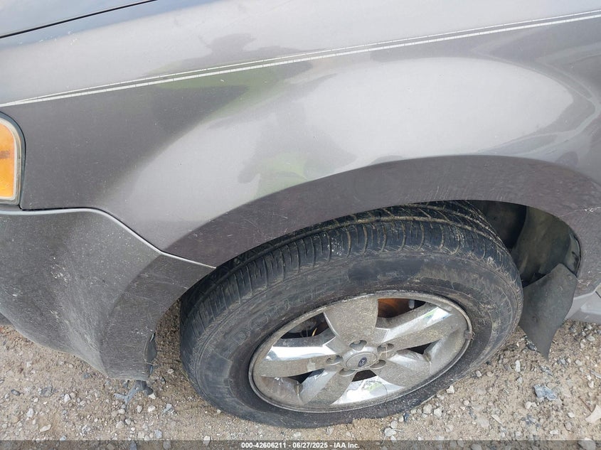2009 FORD ESCAPE VIN: 1FMCU93G79KC25818