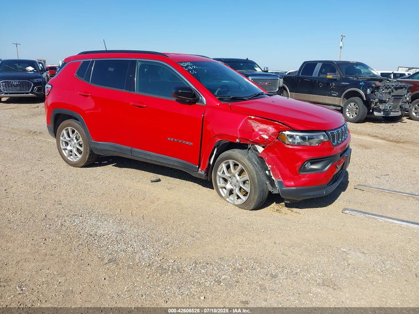 Vin: 3c4njdfn0pt540877, lot: 43099505, jeep compass latitude lux fwd 20231