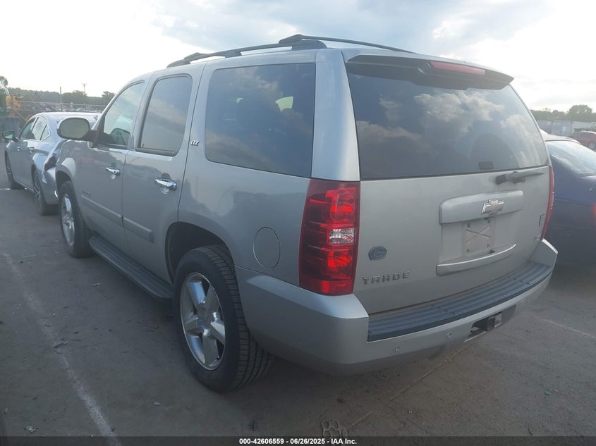 2008 CHEVROLET TAHOE VIN: 1GNFC13088R271468