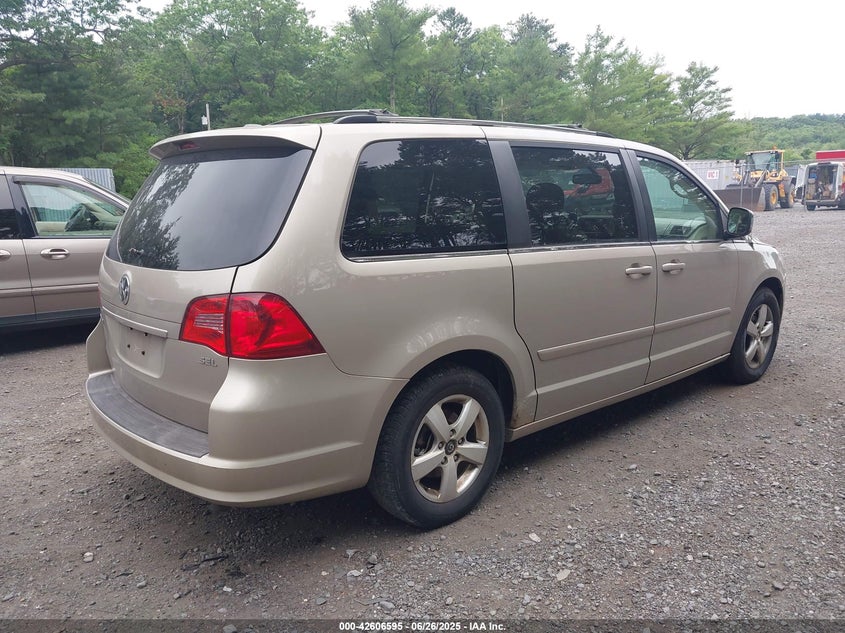 2009 VOLKSWAGEN ROUTAN VIN: 2V8HW64X89R598857
