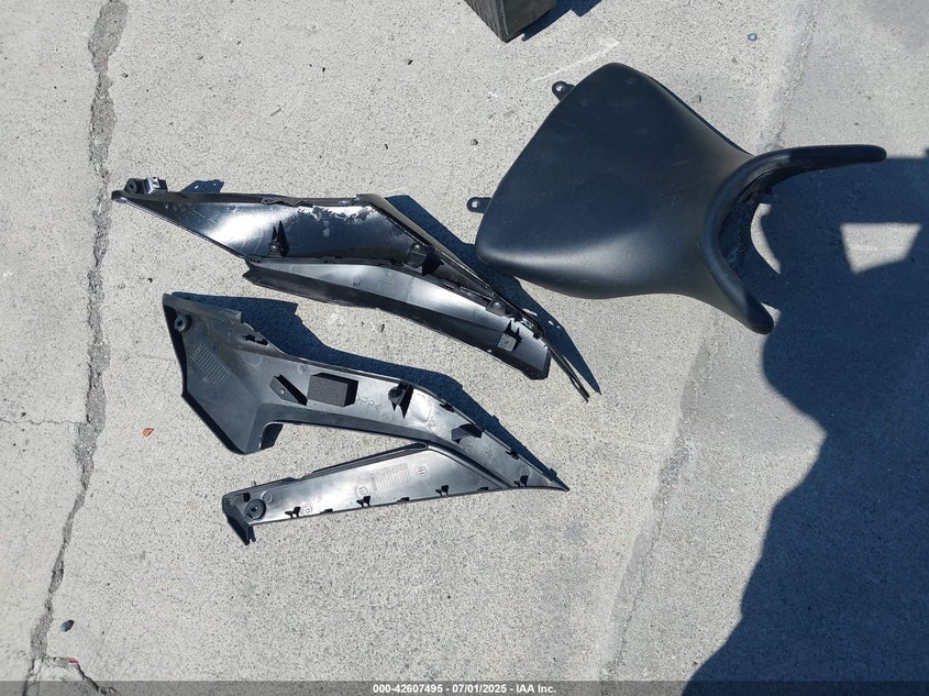 VIN MH3RH18Y6RK016738 2024 YAMAHA YZFR3 A