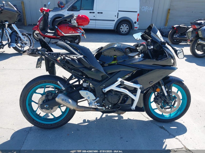 VIN MH3RH18Y6RK016738 2024 YAMAHA YZFR3 A