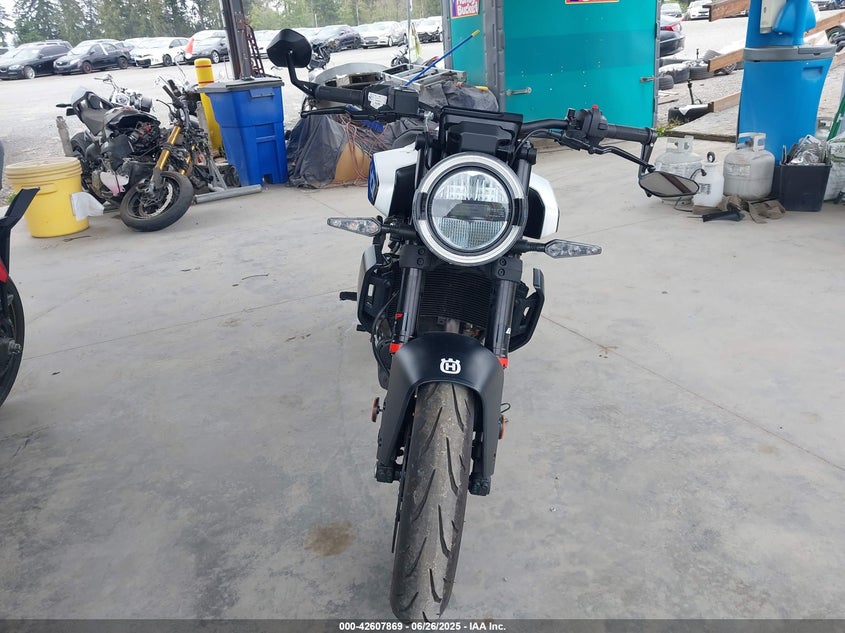 VIN MD2JUJ407RN210632 2024 HUSQVARNA VITPILEN 401/SVARTPILEN 401