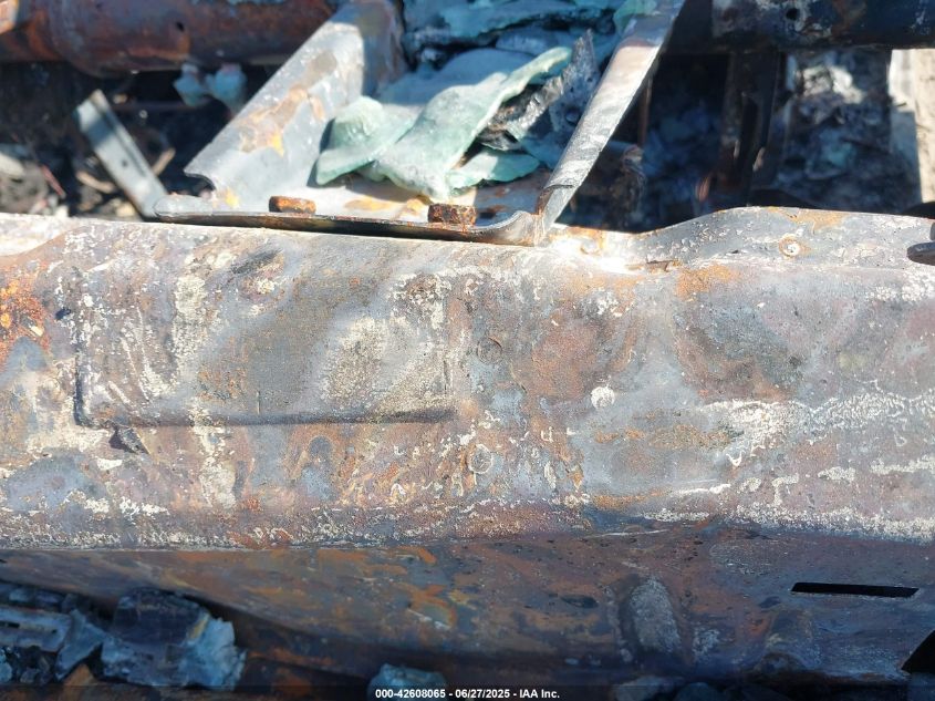 2011 Chrysler Town & Country Touring VIN: 2A4RR5DG7BR617979 Lot: 42608065