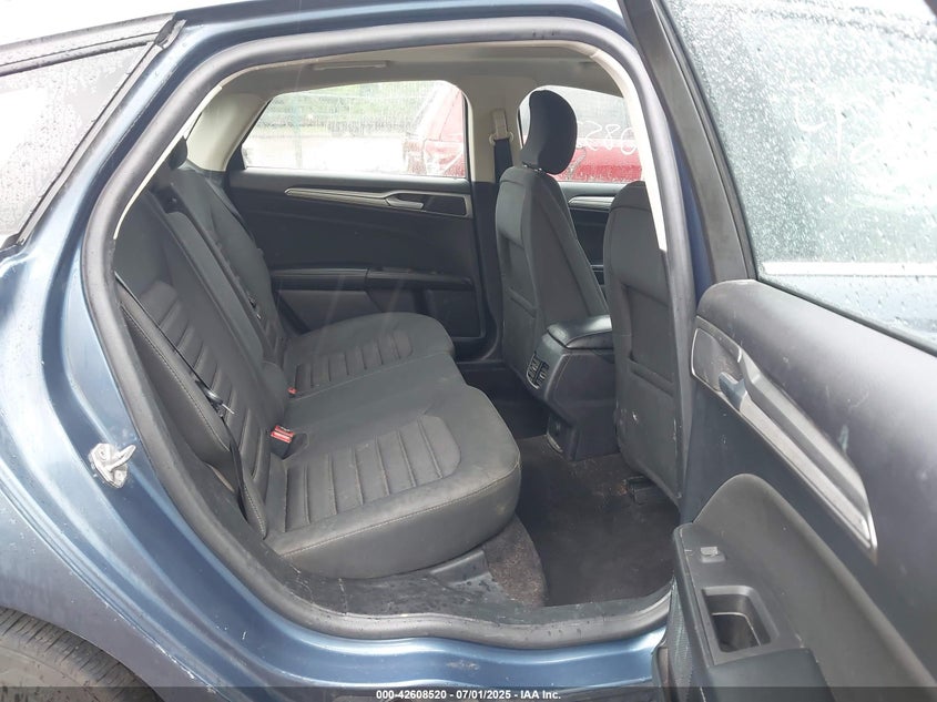 VIN 3FA6P0LU8KR181572 2019 FORD FUSION HYBRID SE