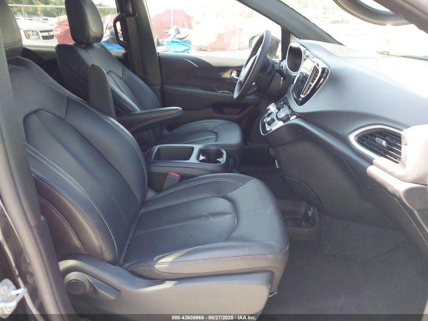 2025 CHRYSLER PACIFICA SELECT - 2C4RC1BG5SR505989