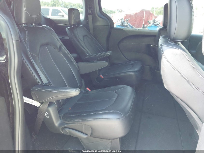 2025 CHRYSLER PACIFICA SELECT - 2C4RC1BG5SR505989