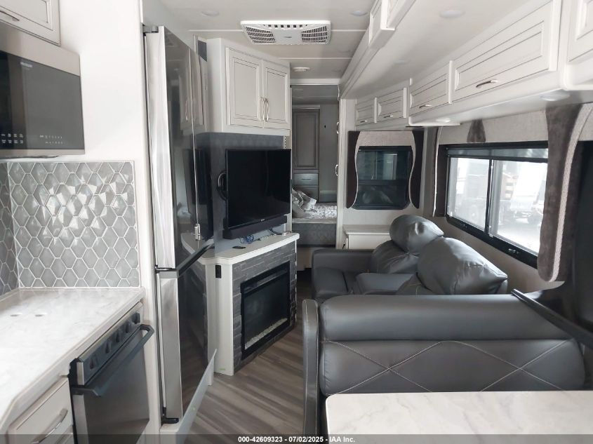 2022 Ford F53 - 1F66F5DN8M0A08626