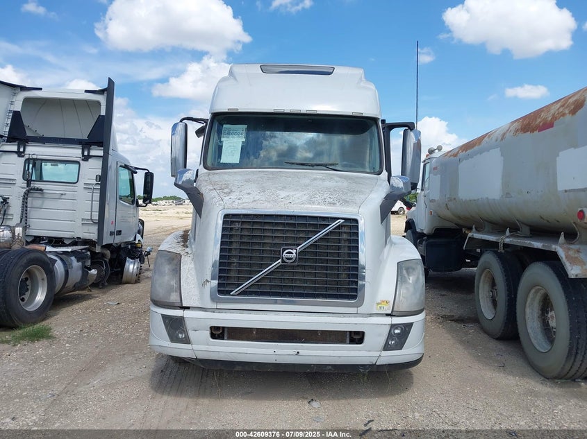 2016 Volvo Vn VIN: 4V4NC9EH6GN934570 Lot: 42609376