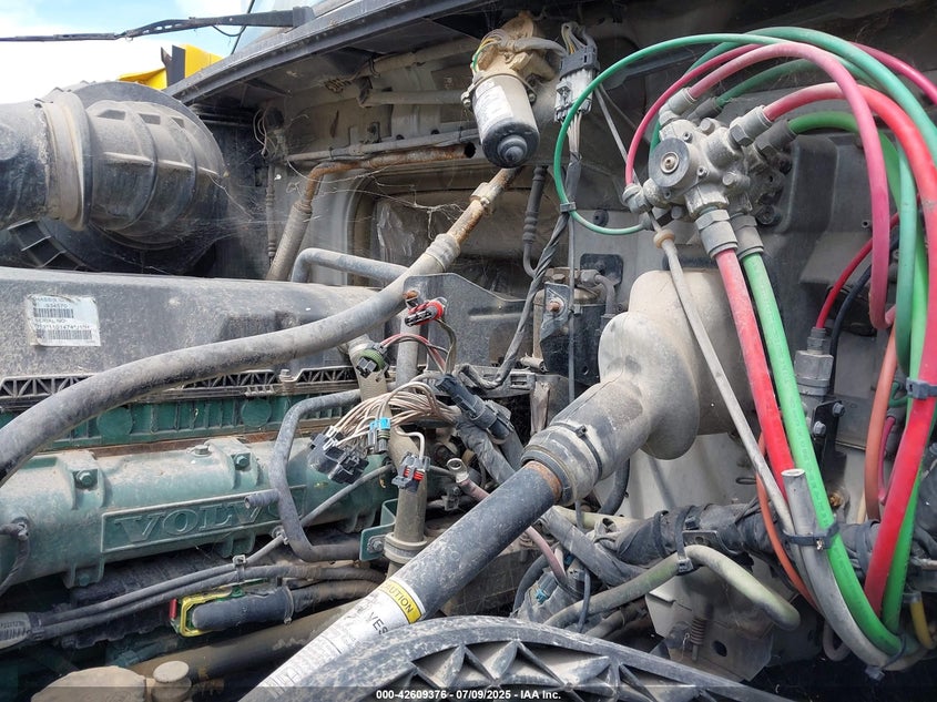 2016 Volvo Vn VIN: 4V4NC9EH6GN934570 Lot: 42609376