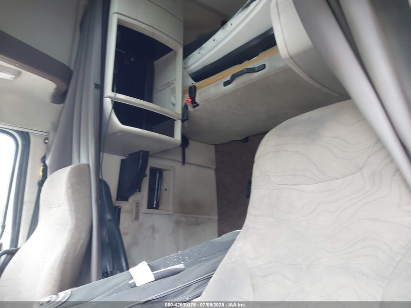 2016 Volvo Vn VIN: 4V4NC9EH6GN934570 Lot: 42609376