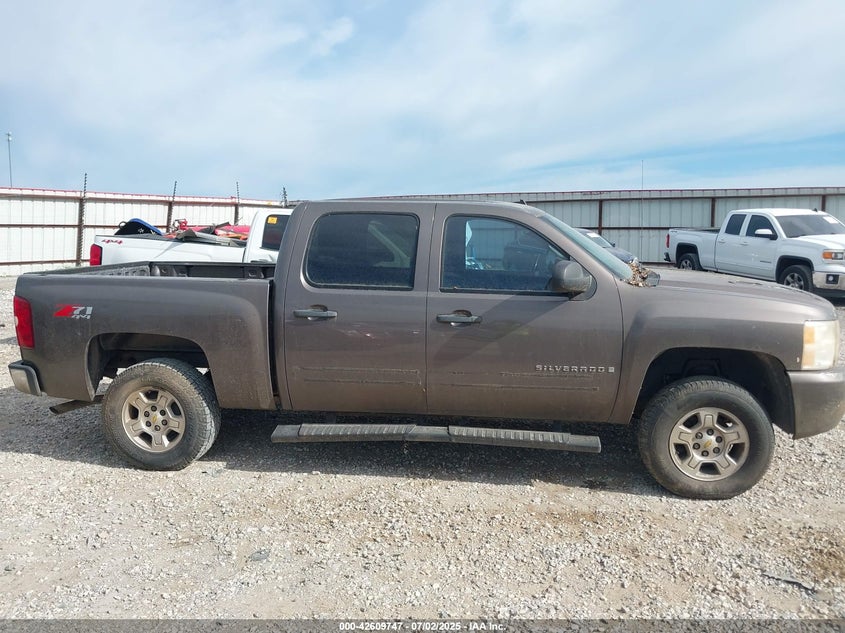 2008 CHEVROLET SILVERADO 1500 VIN: 2GCEK133281223605