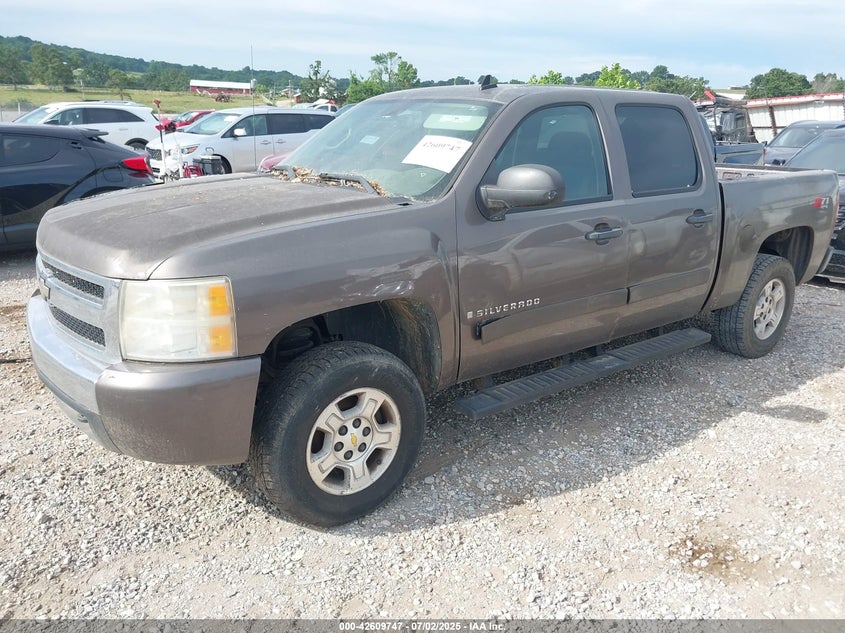 2008 CHEVROLET SILVERADO 1500 VIN: 2GCEK133281223605