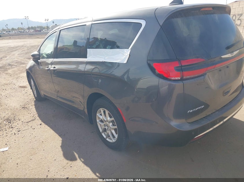 Vin: 2c4rc1bg5pr601886, lot: 43102740, chrysler pacifica touring l 20233