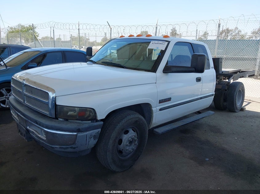1B7MC33631J197347 2001 DODGE RAM photo no. 2