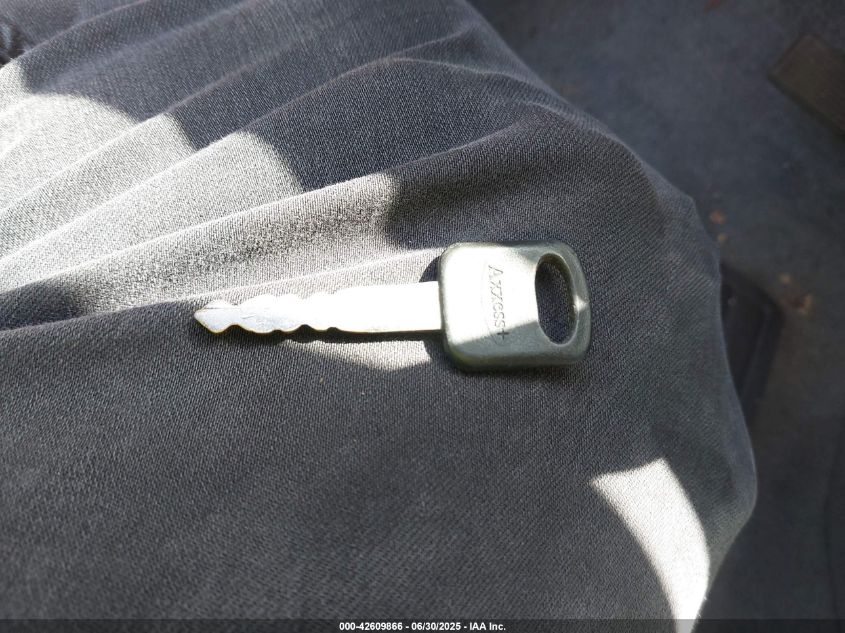 1995 Ford Escort Lx/Sport VIN: 3FASP15J3SR163231 Lot: 42609866