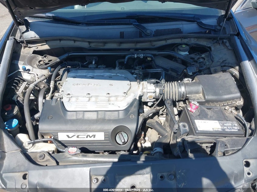 2008 HONDA ACCORD VIN: 1HGCP36838A009113