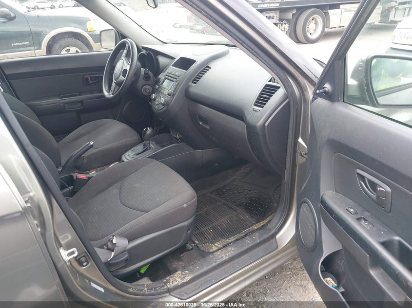 2013 KIA SOUL VIN: KNDJT2A55D7621488