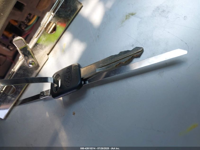 2007 Ford F-350 Lariat/Xl/Xlt VIN: 1FTWW31P17EA03251 Lot: 42610214